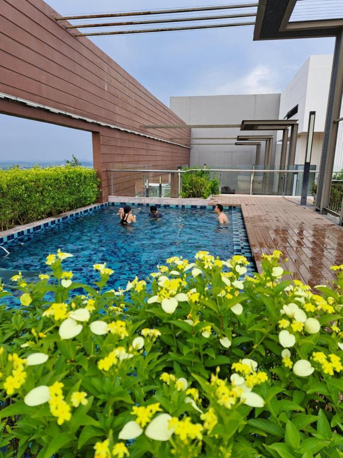 Woodsbury Suites Ikea House Butterworth Penang Eksteriør bilde